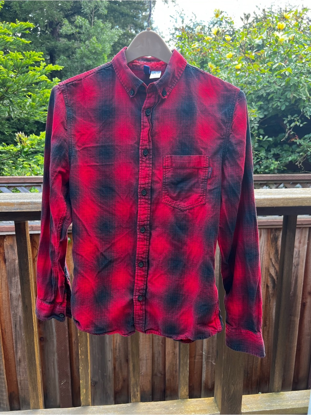 H&M Red and Black Plaid Casual Button-Down Shirt